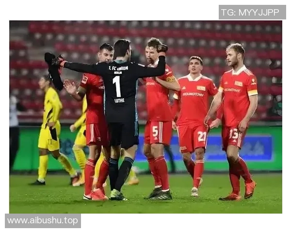 德甲激战:柏林联合主场力争冷门拜仁残阵誓言争冠不放松 德甲激战:柏林联合主场力争冷门拜仁残阵誓言争冠不放松